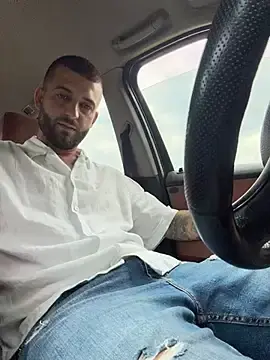 Stripchat Adult Webcams of Pablo_Hornyguy95