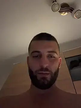 Stripchat Watch Live Sex Cams of Pablo_Hornyguy95