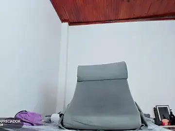 Stripchat Sex Cam of mariana_preciado