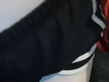 Stripchat Live Porn of AverageRose