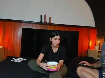 Stripchat Watch Live Sex Cams of CuteButHarder