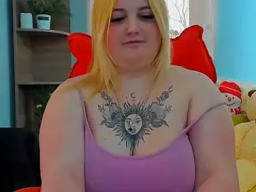 Stripchat Live Sex Cam of Doliss