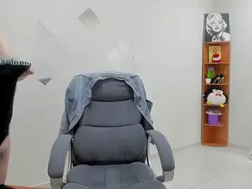 Stripchat Free Porn Cam of Doliss