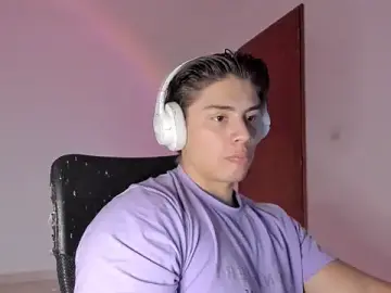 Stripchat Nude Webcam of Giordano_Russo