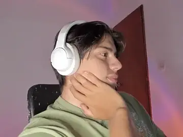 Stripchat Best live sex cam show of Giordano_Russo