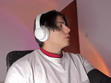 Stripchat Adult Webcams of Giordano_Russo