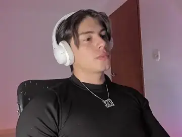 Stripchat Free Live Porn of Giordano_Russo