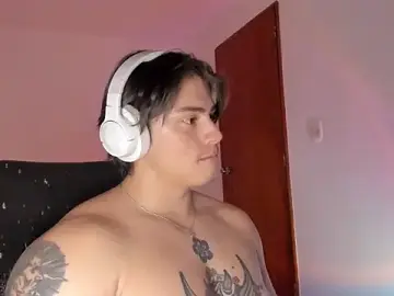 Stripchat Nude Webcam of Giordano_Russo