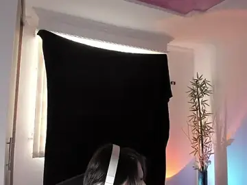 Stripchat Adult Webcam of Giordano_Russo