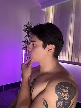 Stripchat Adult Webcams of Giordano_Russo