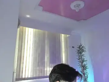Stripchat Adult Webcam of Giordano_Russo