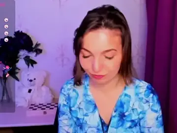 Stripchat Adult Webcam of KindHazelHere_