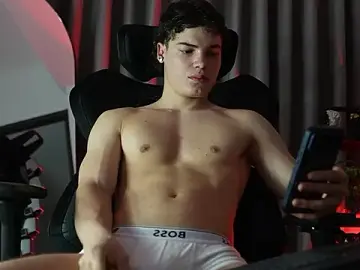 Stripchat Nude Webcam of Max_cortes1