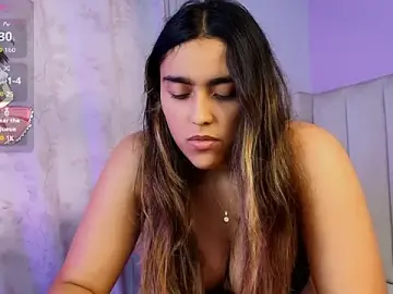 Stripchat Live Sex Cam of Mhia_palmer