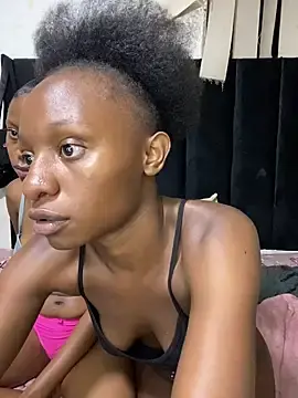 Stripchat Live Sex of LonelyQueenxx25