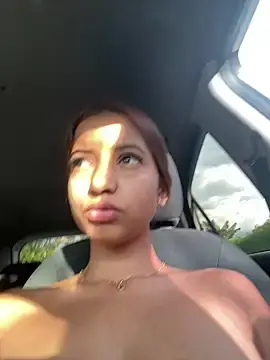 Stripchat Live Sex of belaa_1