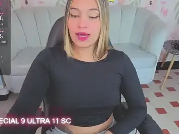 Stripchat Free Porn Cam of Paris09_v_