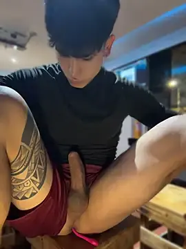 Stripchat Live Sex Cam of _Tomy08calderon