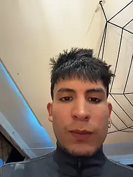 Stripchat Free Porn Cam of _Tomy08calderon