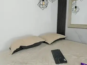 Stripchat Nude Webcam of kristyl_paez