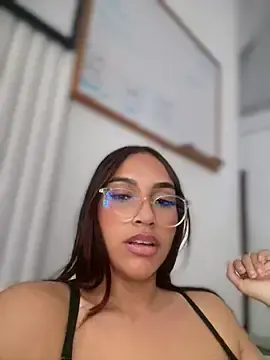 Stripchat Sex Cam of SiennaChalmers