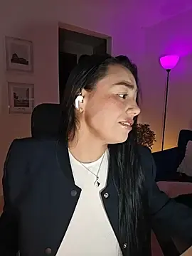 Stripchat Adult Webcam of helena_smith