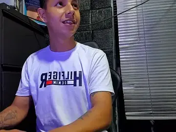 Stripchat Watch Live Sex Cams of boy_bigcock24cm