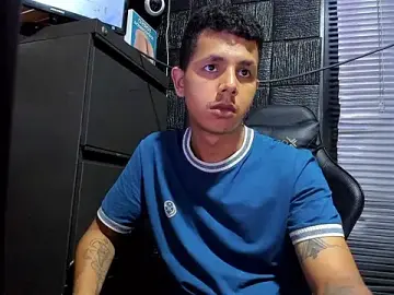 Stripchat Adult Webcam of boy_bigcock24cm