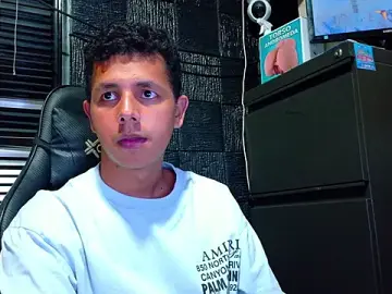 Stripchat Best Webcam of boy_bigcock24cm