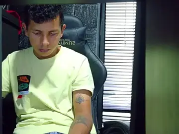 Stripchat Best Webcam of g_lincoln