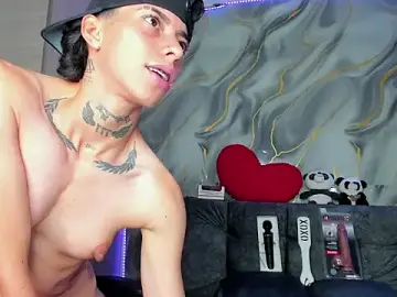 Stripchat Adult Webcam of AmberAdams_