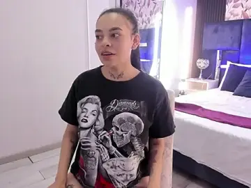 Stripchat Free Porn Cam of KatherineGomez