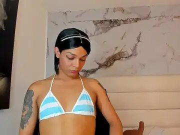 Stripchat Sex Cam of emily_lady20