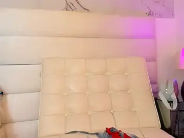 Stripchat Live Sex of emily_lady20