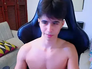 Stripchat Sex Cam of carl_dixon