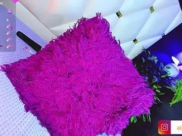 Stripchat Nude Webcam of AiishaRose