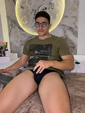 Stripchat Free Porn Cam of JeffDaltton