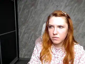 Stripchat Adult Webcam of Reginasmilee