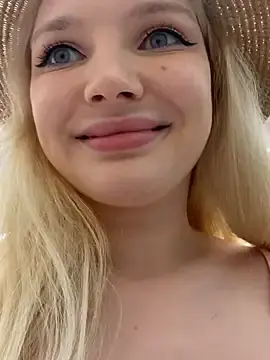 Stripchat Free Porn Cam of AmmyHot