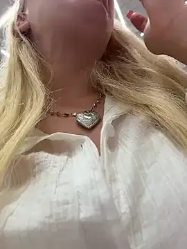 Stripchat Free Live Porn of AmmyHot
