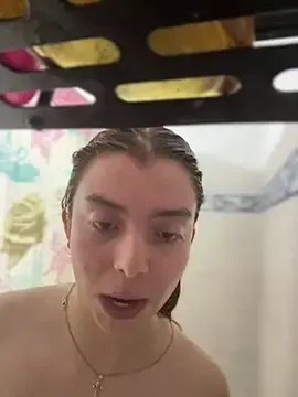 Stripchat Sex Cam of Cloew_Marz