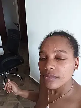 Stripchat Sex Cam of Oblocksquirts