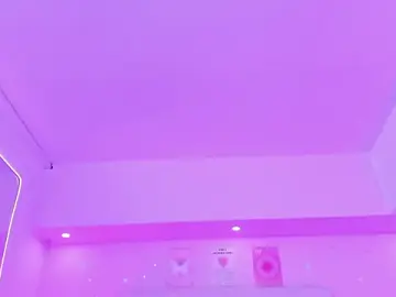 Stripchat Live Sex Cam of ScarlettDreamss7