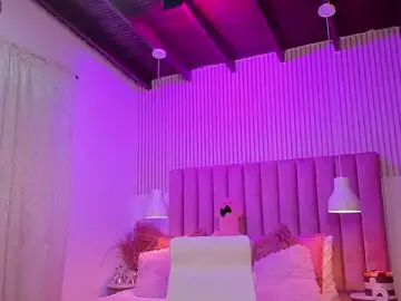 Stripchat Sex Cam of ScarlettDreamss7