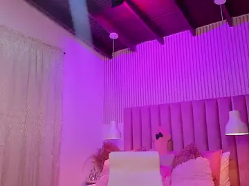 Stripchat Sex Cam of ScarlettDreamss7