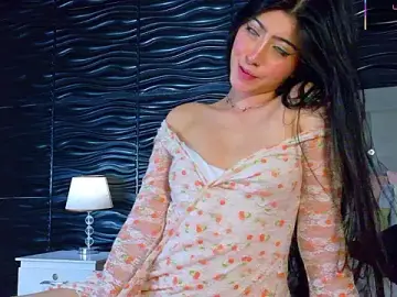 Stripchat Live Sex Cam of Ambar_Bull