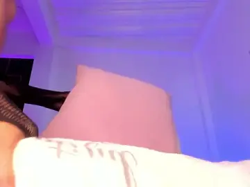 Stripchat Sex Cam of VictoriaVX
