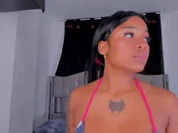 Stripchat Live Sex Cam of game_with_lesbians_