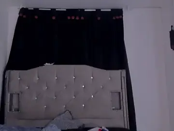 Stripchat Live Sex of game_with_lesbians_