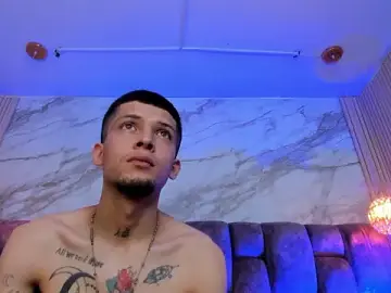 Stripchat Sex Chat of CharlotteandTaylorr